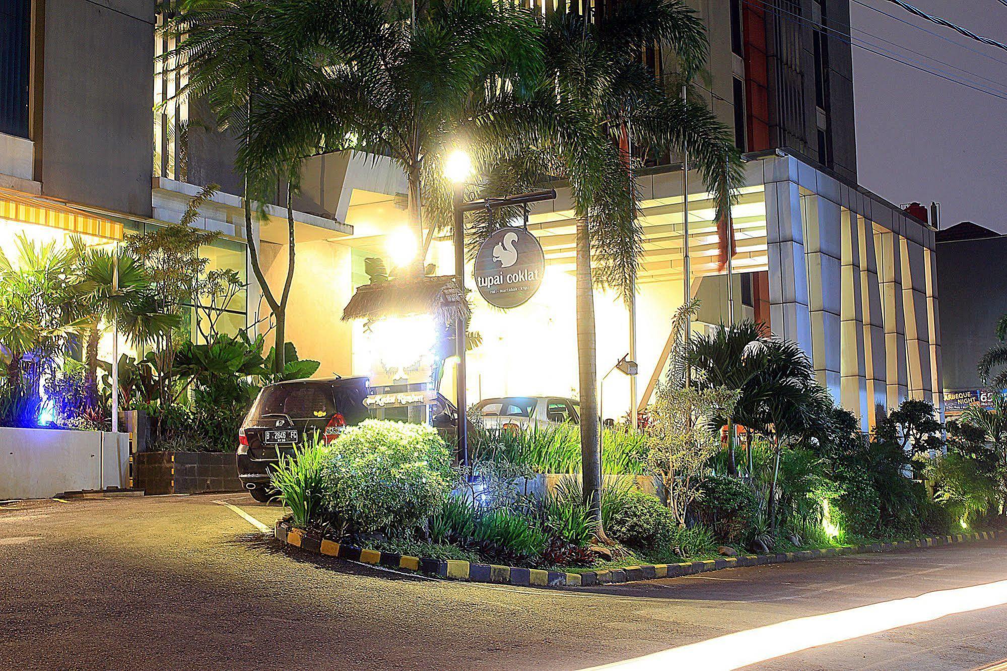 Zen Premium Setrawangi Raya Hotel Bandung Eksteriør billede