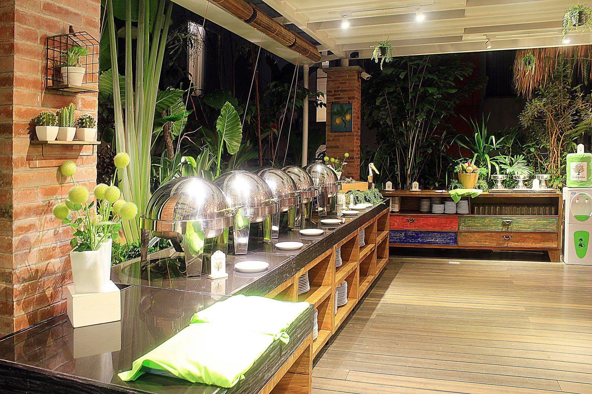Zen Premium Setrawangi Raya Hotel Bandung Eksteriør billede