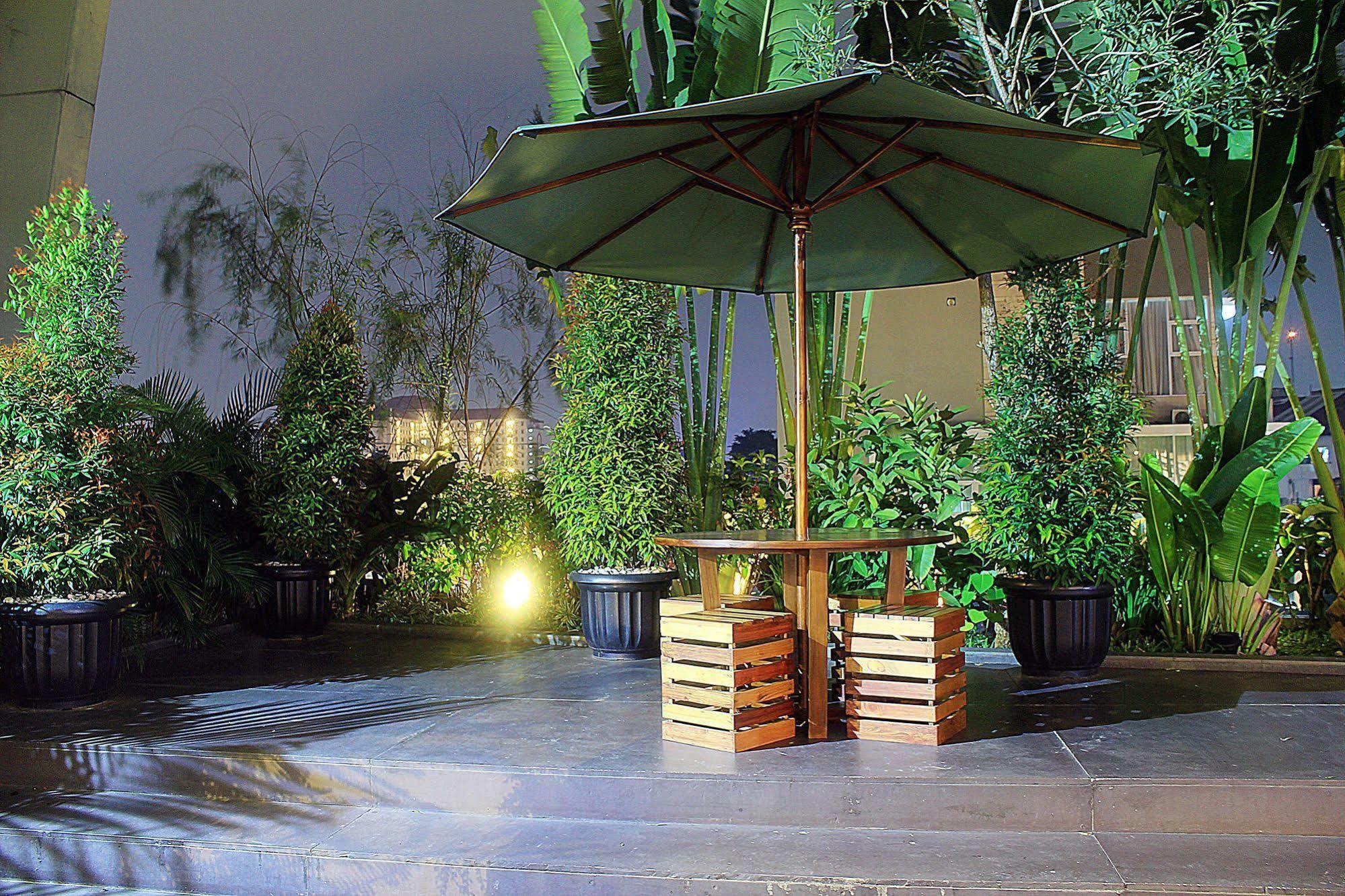 Zen Premium Setrawangi Raya Hotel Bandung Eksteriør billede